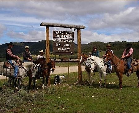 Parade Rest Ranch 웨스트 엘로스톤 외부 사진