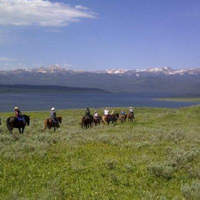 Parade Rest Ranch 웨스트 엘로스톤 외부 사진
